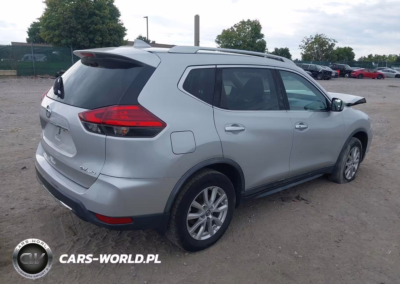 2017 Nissan Rogue S VIN:KNMAT2MV6HP555793 - 4