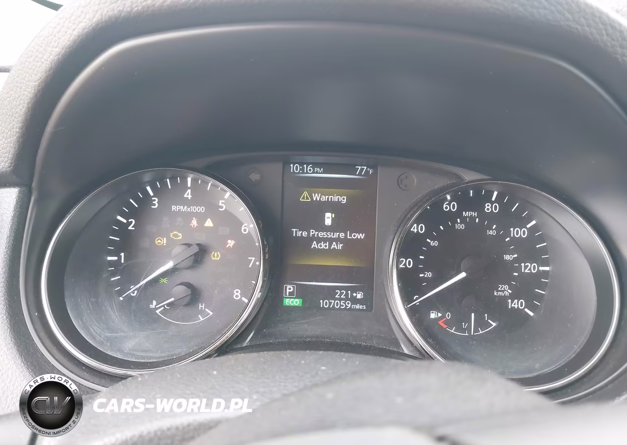 2017 Nissan Rogue S VIN:KNMAT2MV6HP555793 - 7
