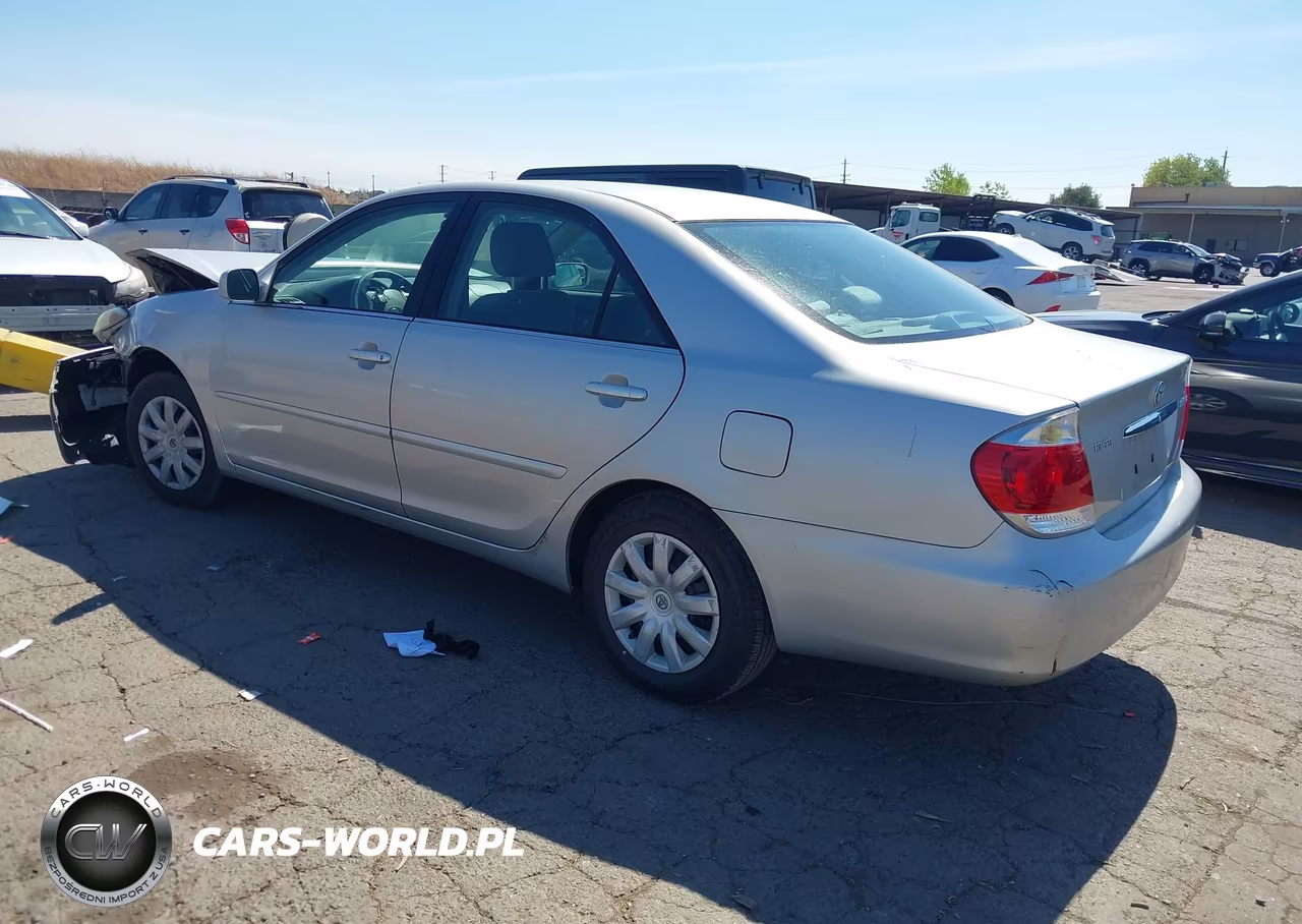 2006 Toyota Camry Le VIN:4T1BE32K26U157942 - 3