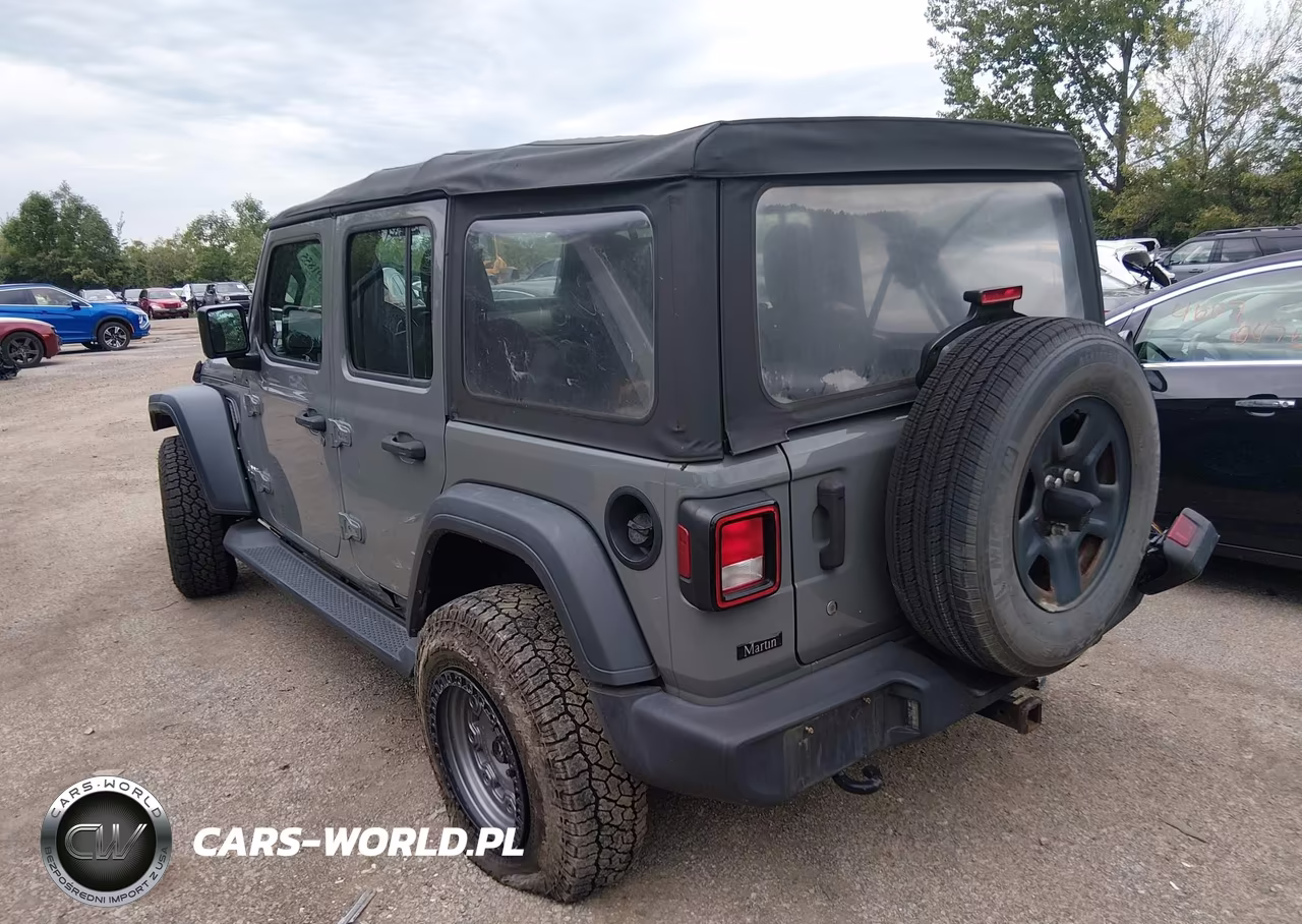 2018 Jeep Wrangler Unlimited Sport 4X4 VIN:1C4HJXDG5JW264605 - 3
