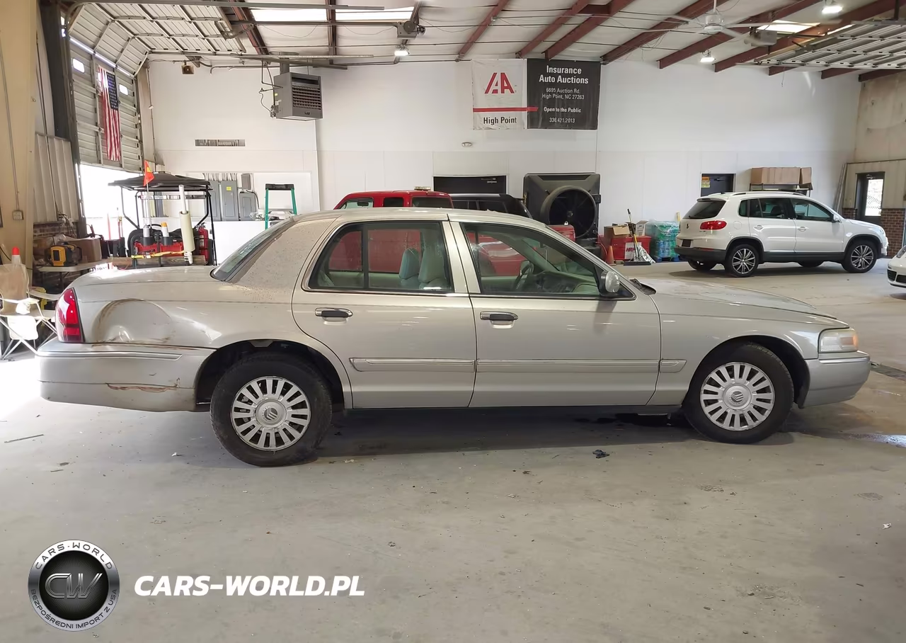 2007 Mercury Grand Marquis Ls VIN:2MEHM75V27X616815 - 13