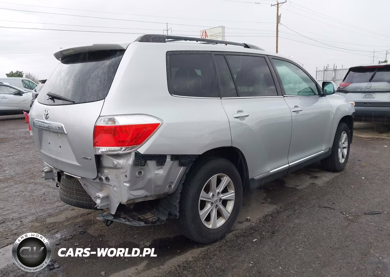 2011 Toyota Highlander Se V6 VIN:5TDBK3EH4BS073827 - 4