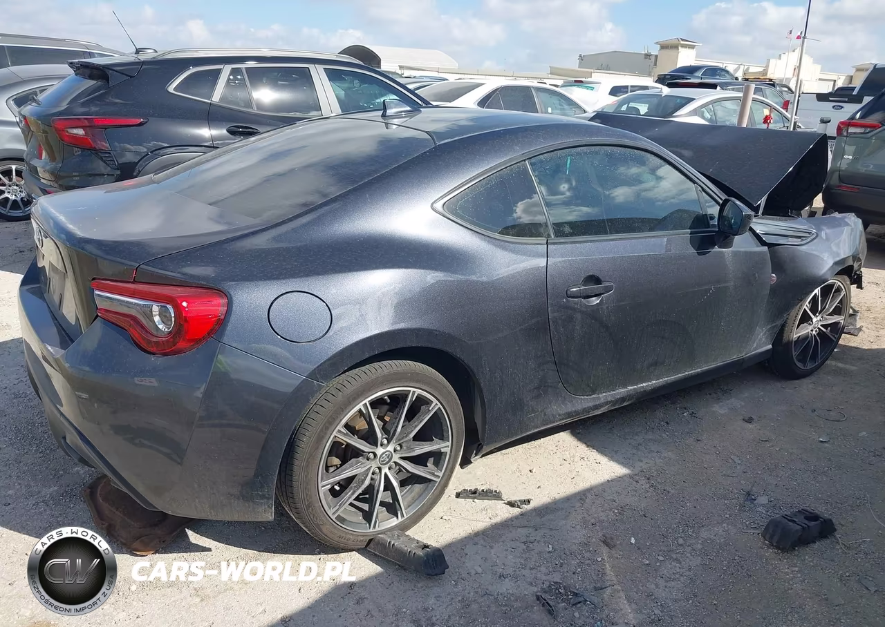 2017 Toyota 86 VIN:JF1ZNAA13H8704735 - 4