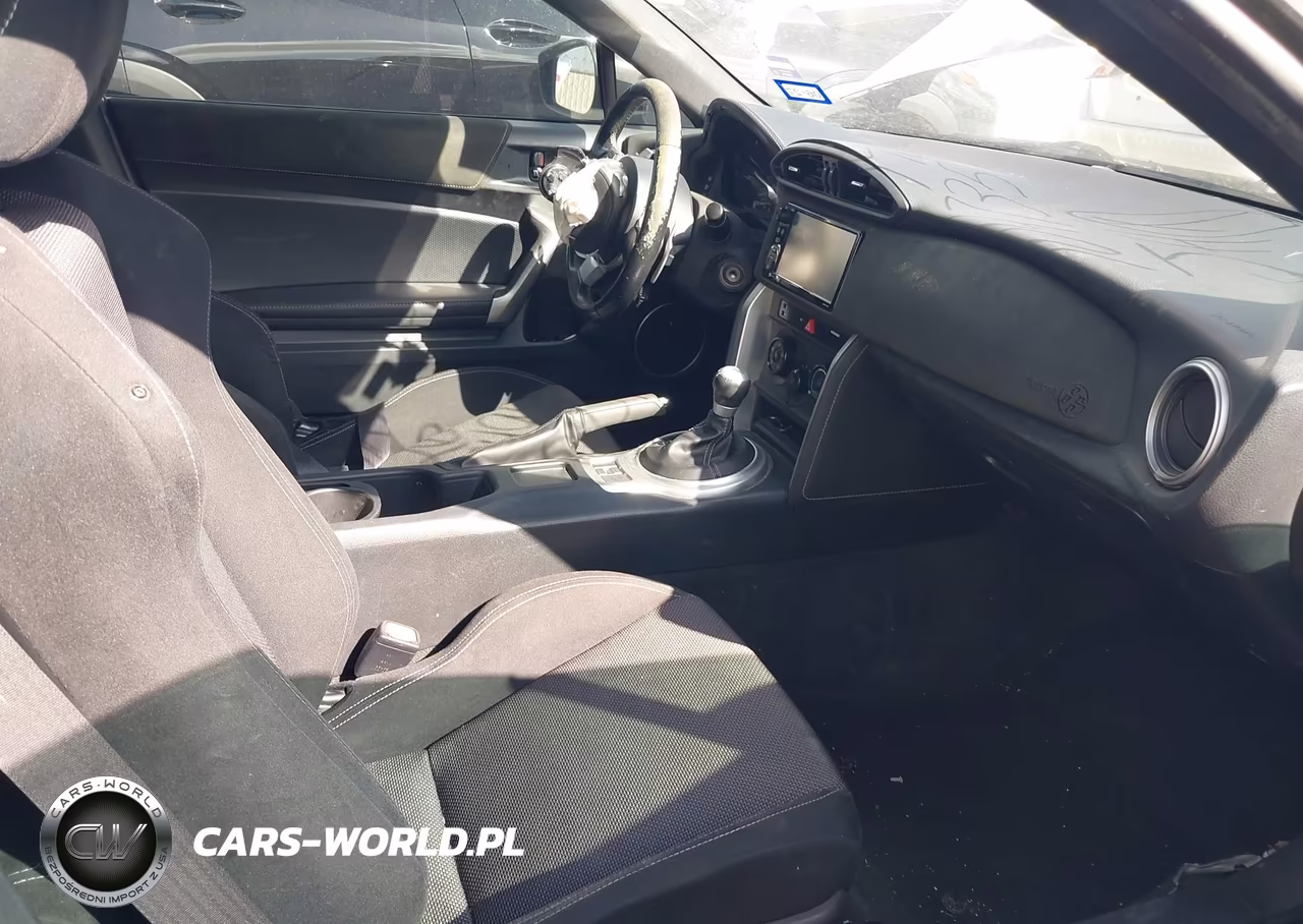 2017 Toyota 86 VIN:JF1ZNAA13H8704735 - 5