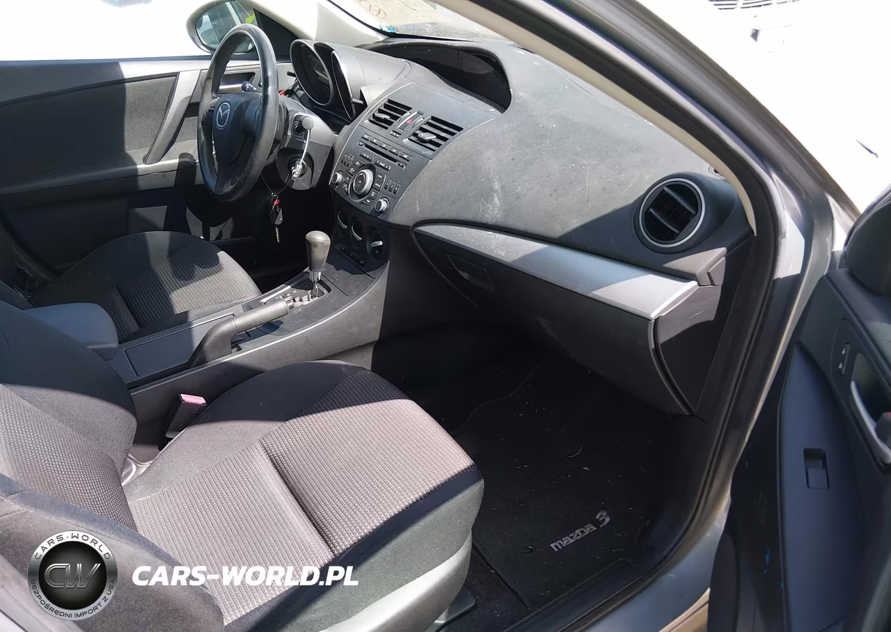 2012 Mazda Mazda3 I Sport VIN:JM1BL1UG3C1563717 - 5