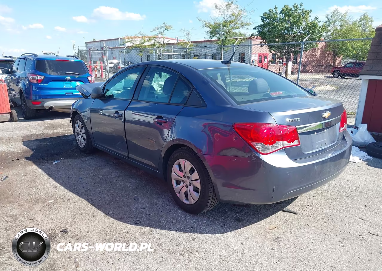 2014 Chevrolet Cruze Ls Auto VIN:1G1PA5SH2E7120899 - 3