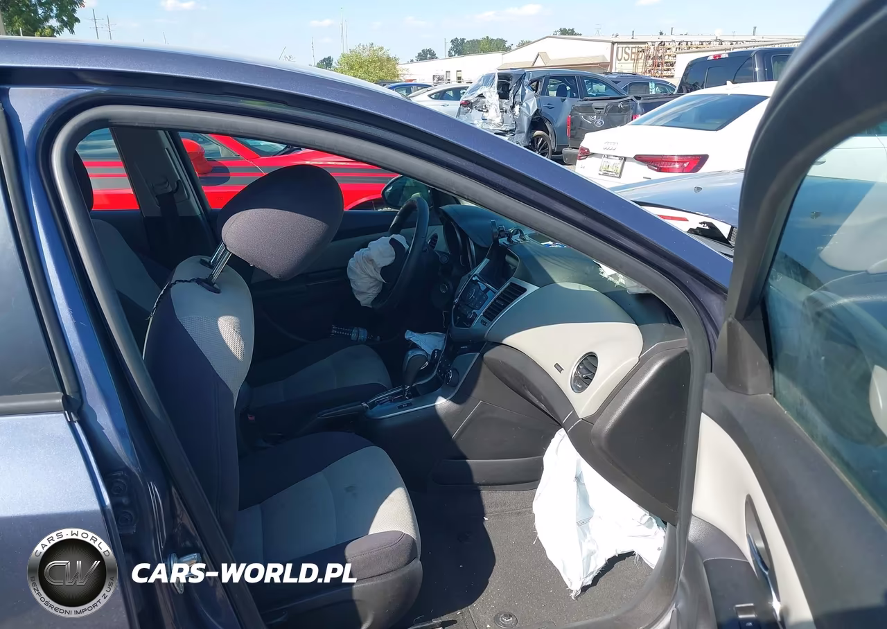 2014 Chevrolet Cruze Ls Auto VIN:1G1PA5SH2E7120899 - 5