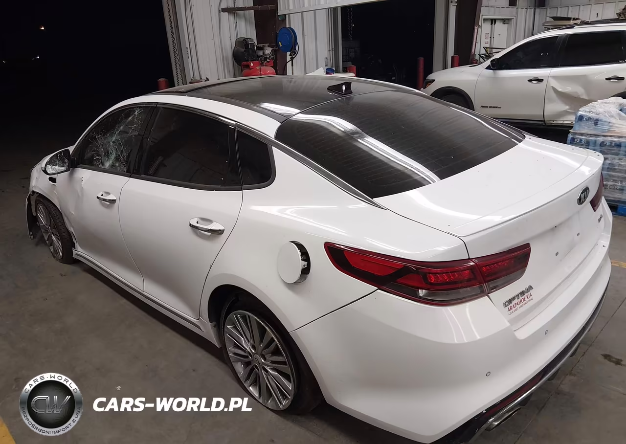2018 Kia Optima Sx Turbo VIN:5XXGV4L25JG203678 - 3