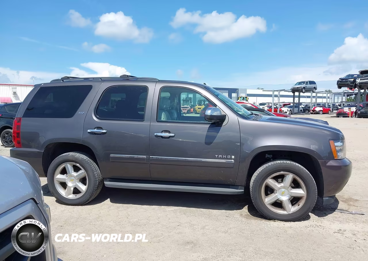2010 Chevrolet Tahoe Ltz VIN:1GNUKCE05AR276748 - 13