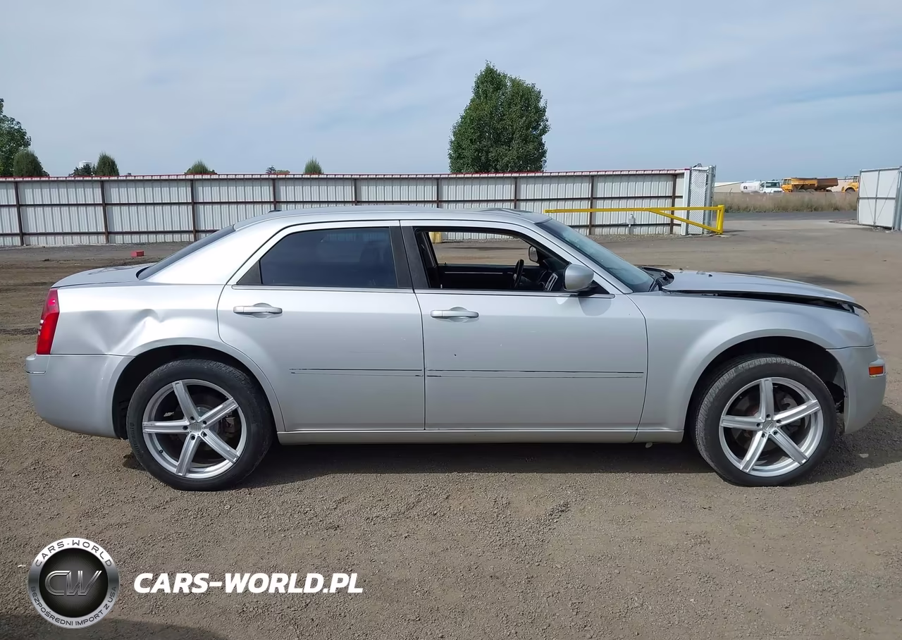 2009 Chrysler 300 Touring-Signature Series VIN:2C3KK53V99H586198 - 14