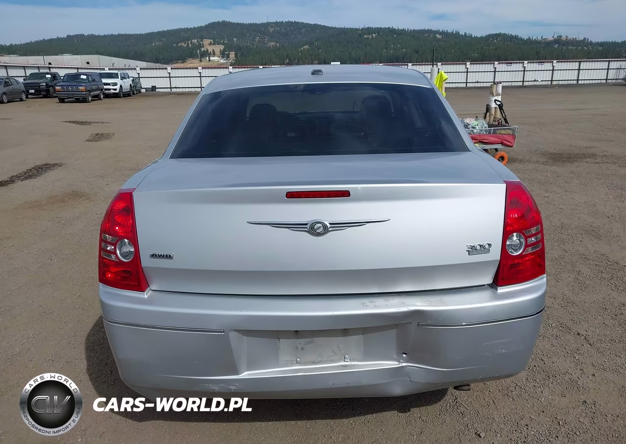 2009 Chrysler 300 Touring-Signature Series VIN:2C3KK53V99H586198 - 17