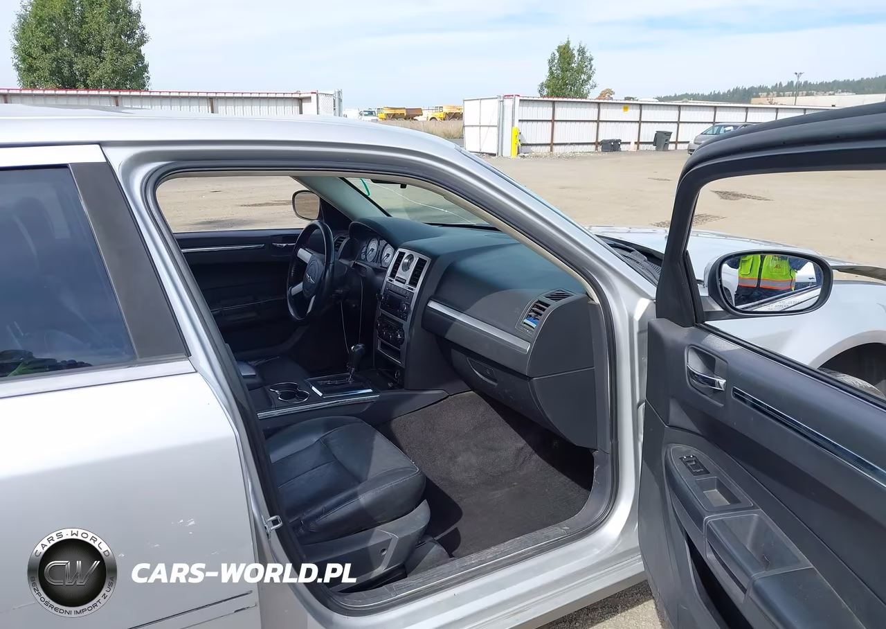 2009 Chrysler 300 Touring-Signature Series VIN:2C3KK53V99H586198 - 5