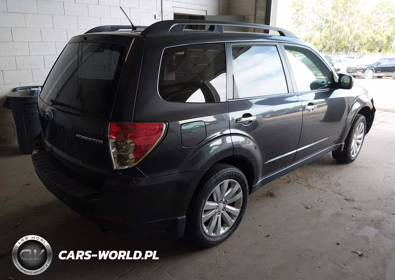 2011 Subaru Forester Limited VIN:JF2SHBEC5BH774086 - 4