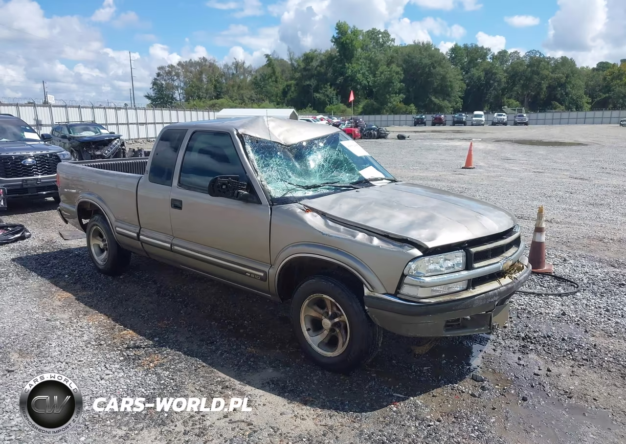 2000 Chevrolet S-10 Ls VIN:1GCCS1956Y8241523 - 1