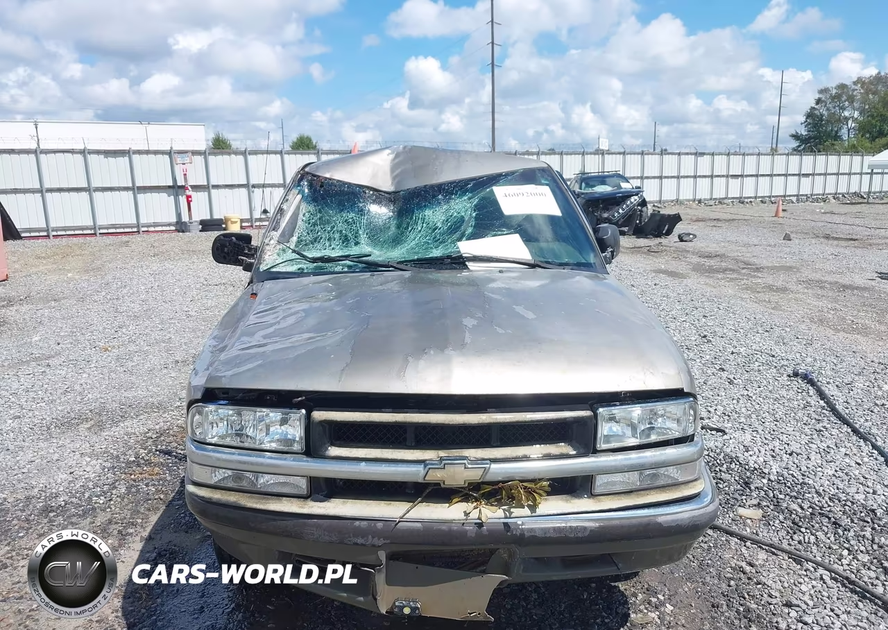 2000 Chevrolet S-10 Ls VIN:1GCCS1956Y8241523 - 12