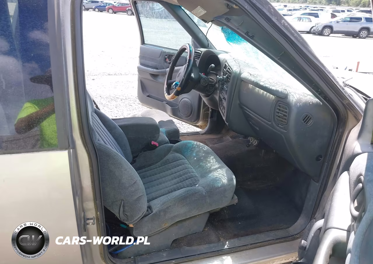 2000 Chevrolet S-10 Ls VIN:1GCCS1956Y8241523 - 5