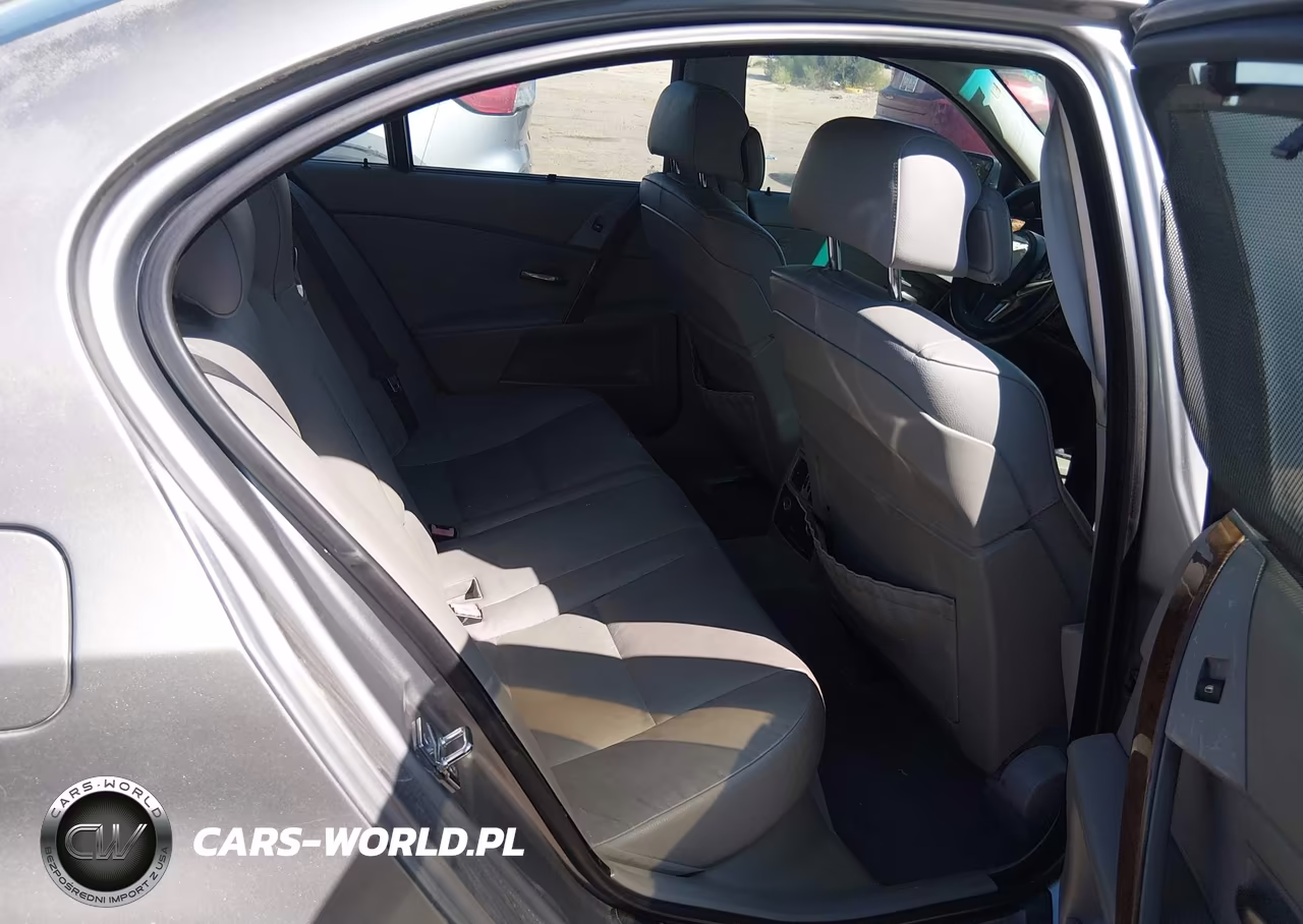 2007 BMW 530I VIN:WBANE735X7CM53670 - 8