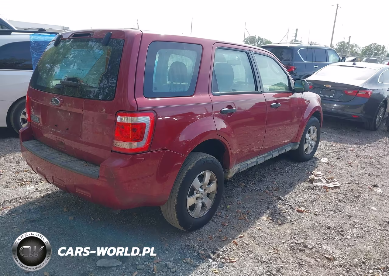 2011 Ford Escape Xls VIN:1FMCU0C78BKB58566 - 4