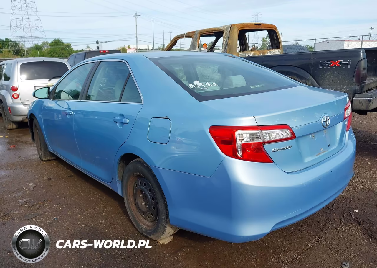 2013 Toyota Camry Le VIN:4T1BF1FK1DU718172 - 3