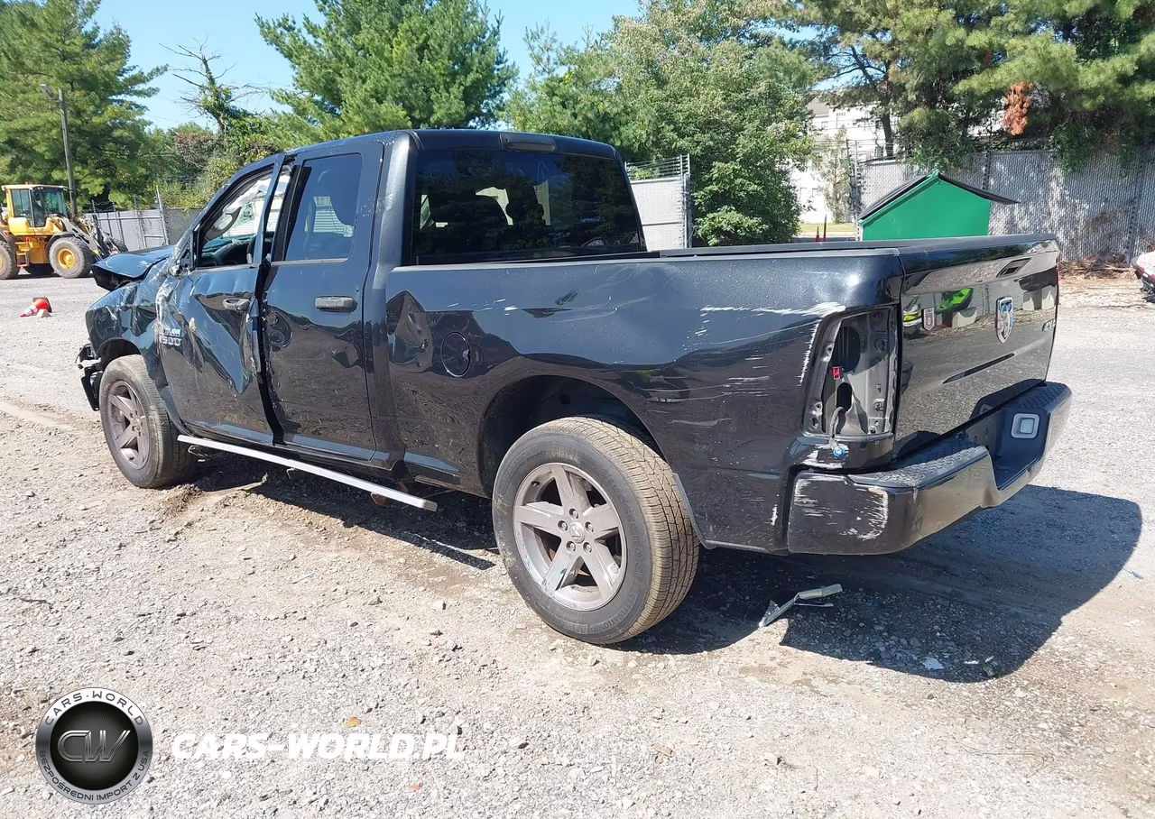 2017 Ram 1500 Express 4X4 6'4 Box VIN:1C6RR7FG5HS687929 - 3
