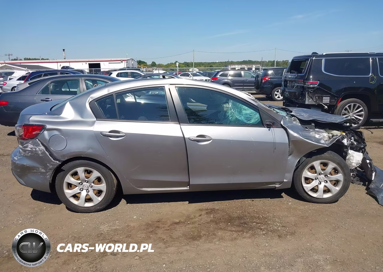 2010 Mazda Mazda3 I Sport VIN:JM1BL1SF8A1237905 - 13