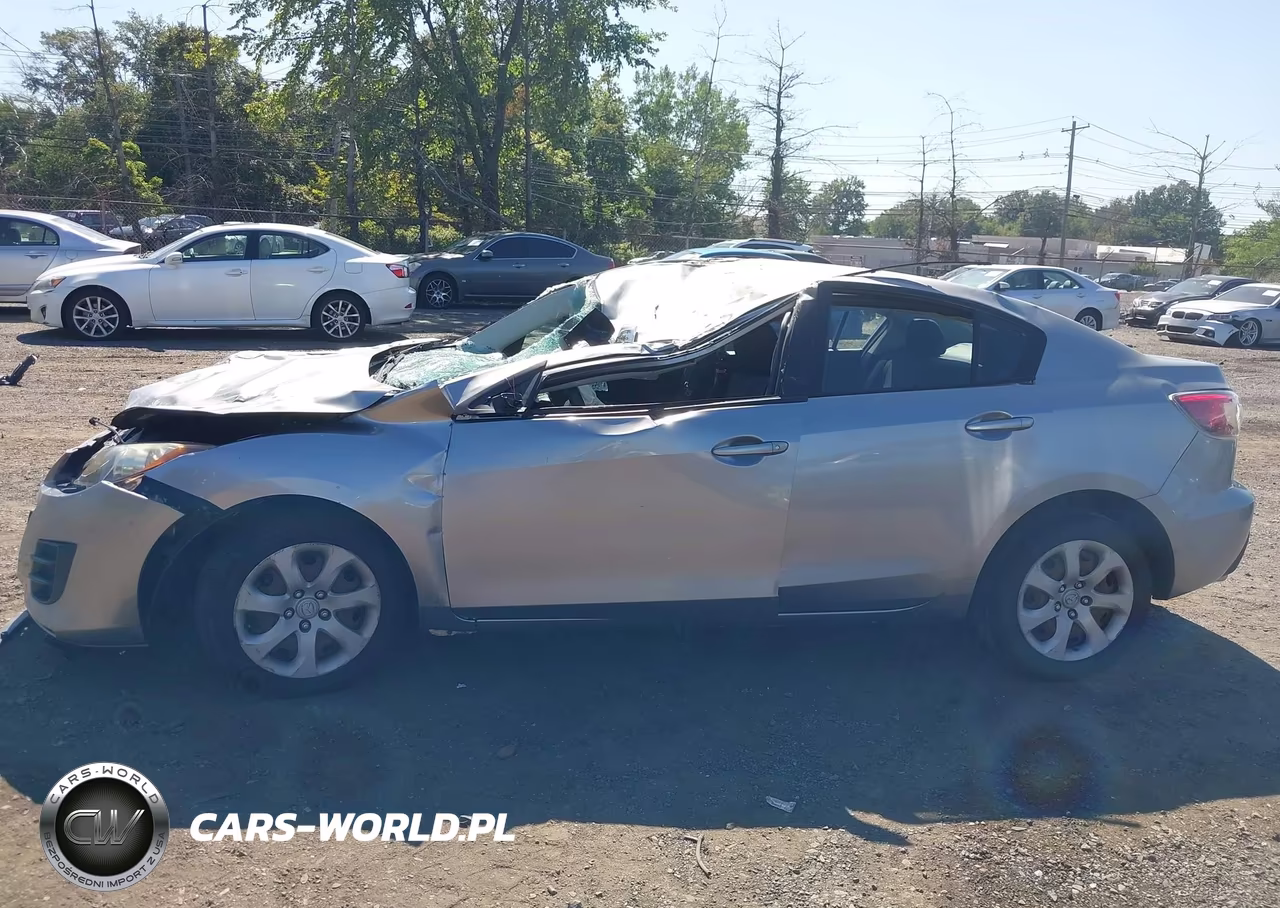 2010 Mazda Mazda3 I Sport VIN:JM1BL1SF8A1237905 - 14