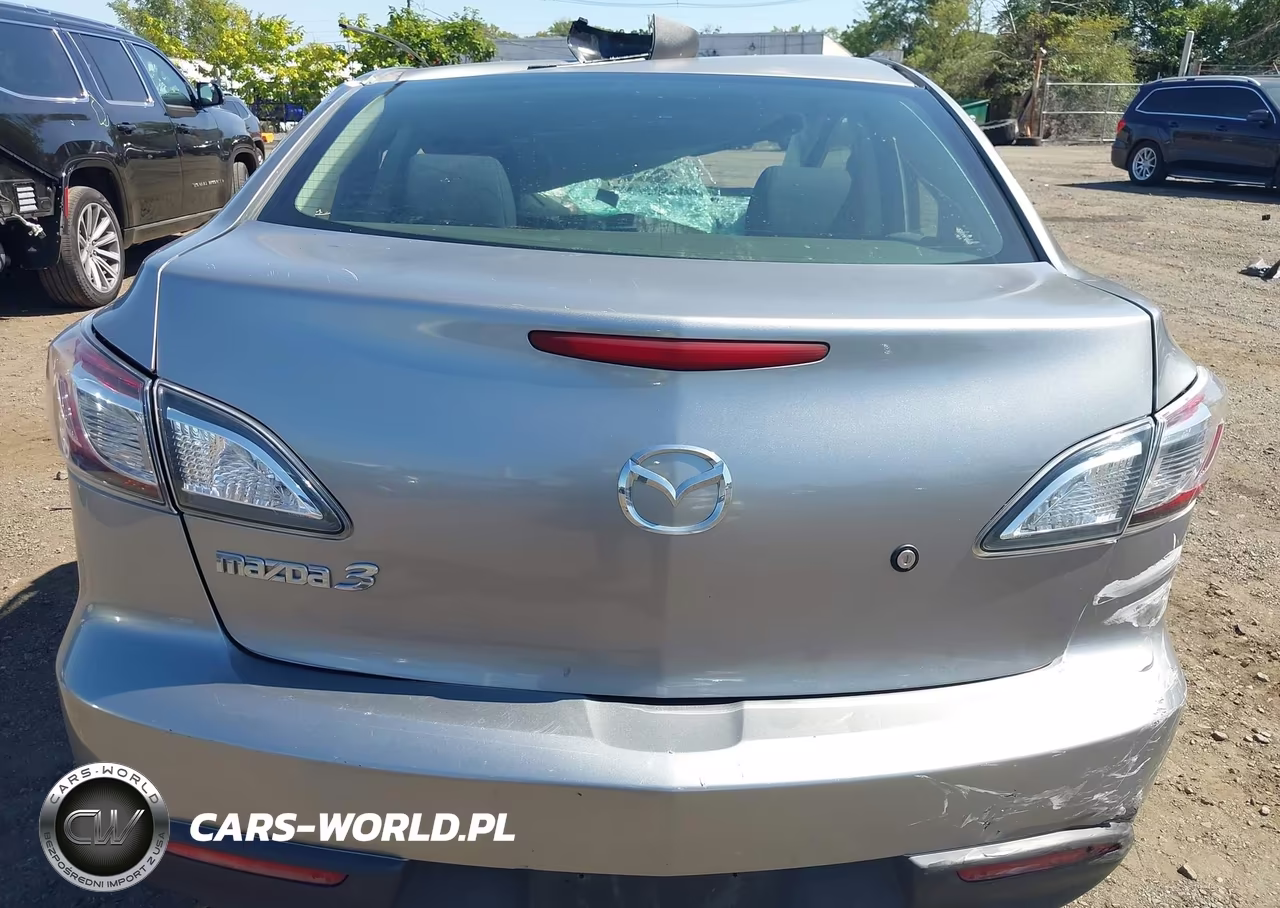 2010 Mazda Mazda3 I Sport VIN:JM1BL1SF8A1237905 - 16