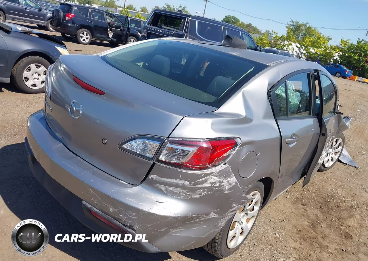 2010 Mazda Mazda3 I Sport VIN:JM1BL1SF8A1237905 - 4