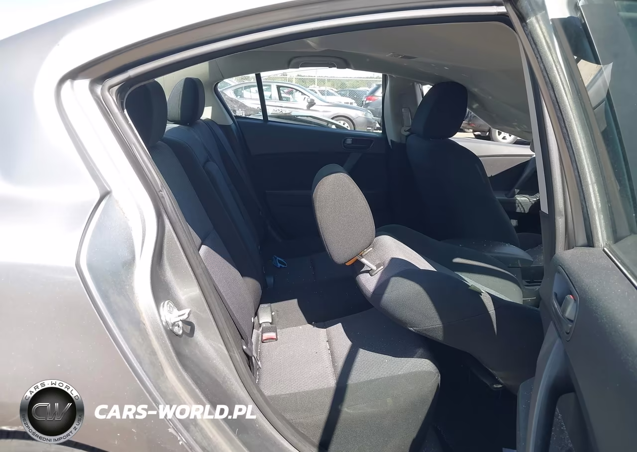 2010 Mazda Mazda3 I Sport VIN:JM1BL1SF8A1237905 - 8
