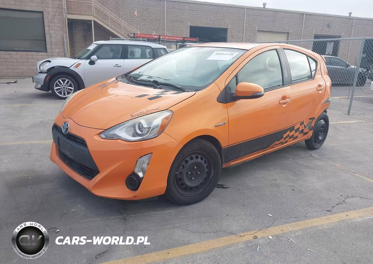 2015 Toyota Prius C One VIN:JTDKDTB3XF1089844 - 2