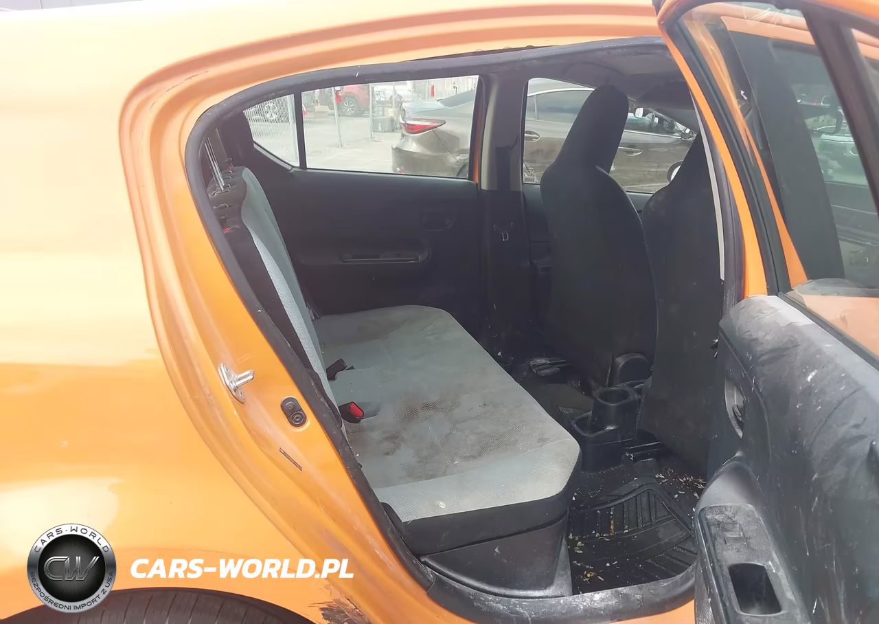 2015 Toyota Prius C One VIN:JTDKDTB3XF1089844 - 8