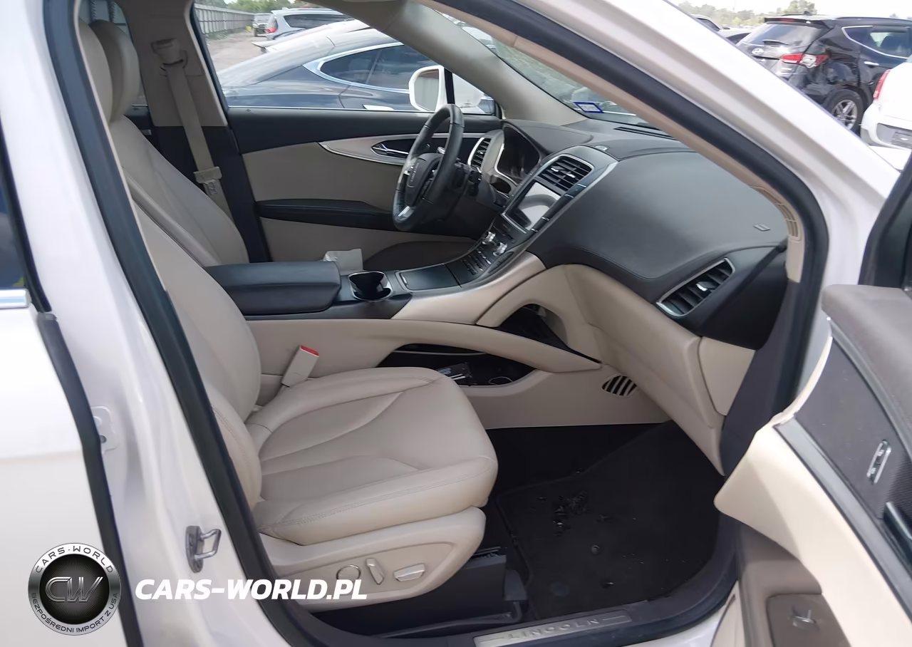 2019 Lincoln Nautilus Standard VIN:2LMPJ6J95KBL65948 - 5