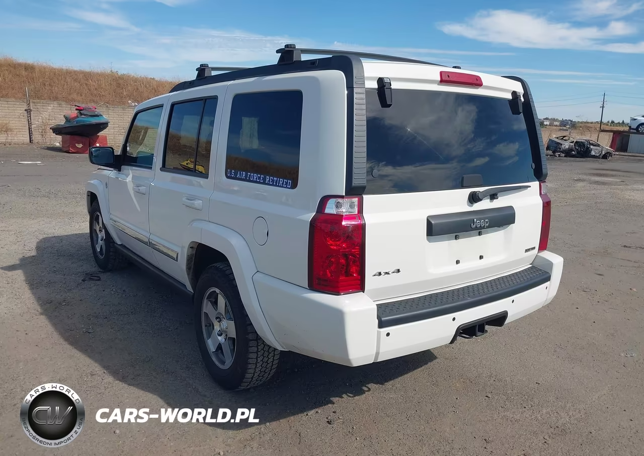 2010 Jeep Commander Sport VIN:1J4RG4GT2AC145335 - 3