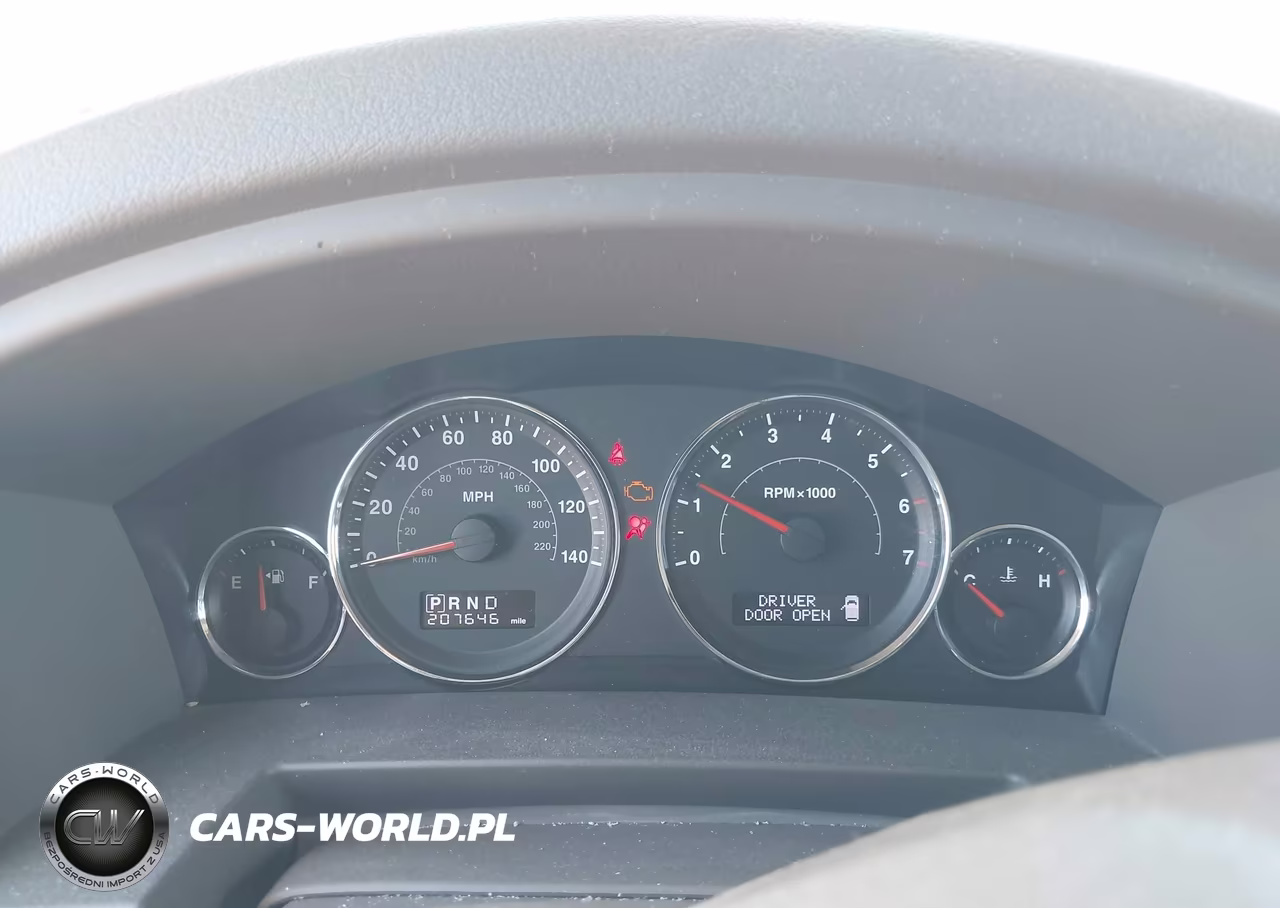 2010 Jeep Commander Sport VIN:1J4RG4GT2AC145335 - 7