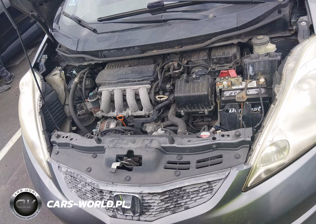 2011 Honda Fit Sport VIN:JHMGE8H52BC008101 - 10