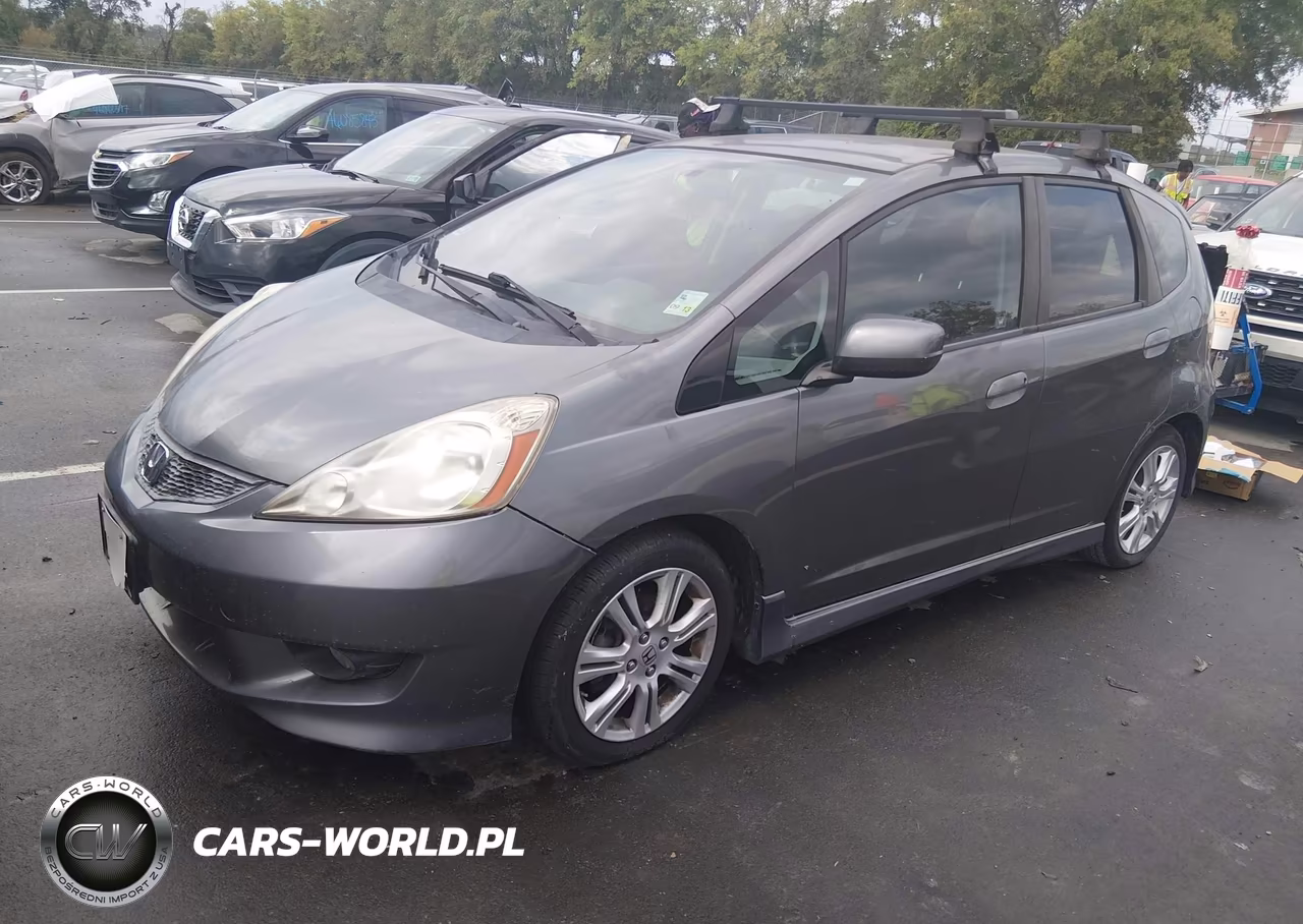 2011 Honda Fit Sport VIN:JHMGE8H52BC008101 - 2