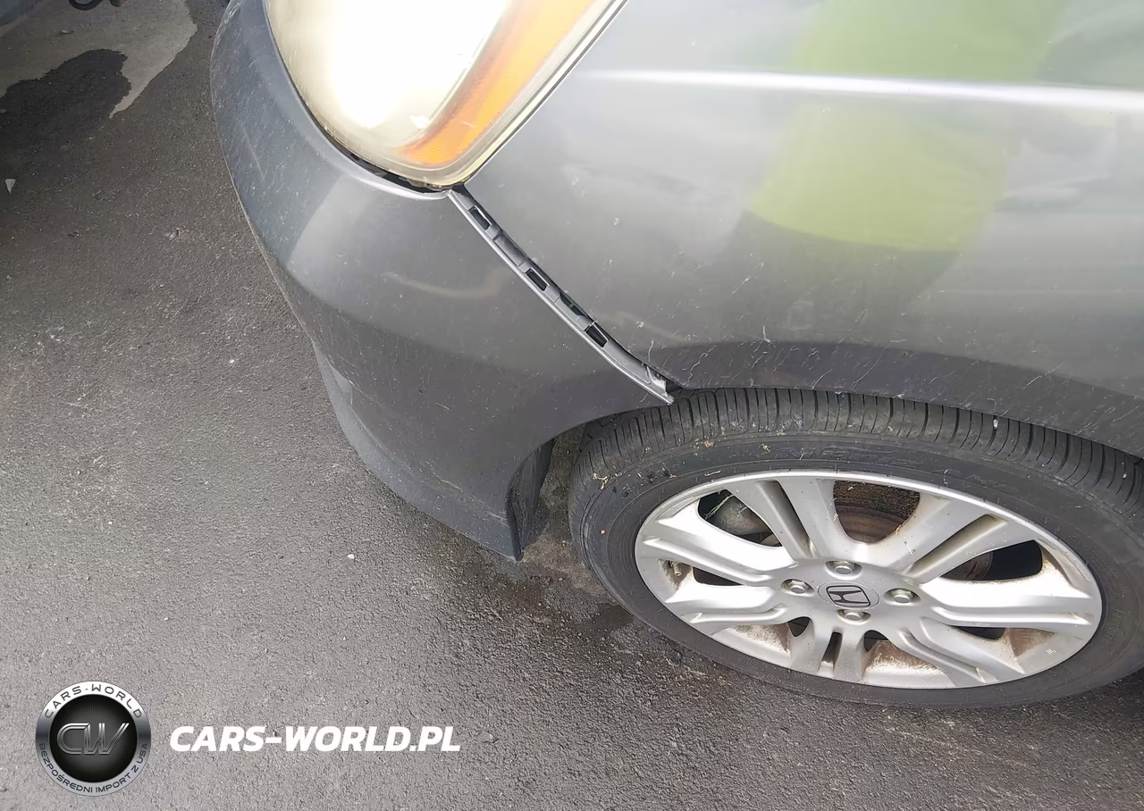 2011 Honda Fit Sport VIN:JHMGE8H52BC008101 - 6