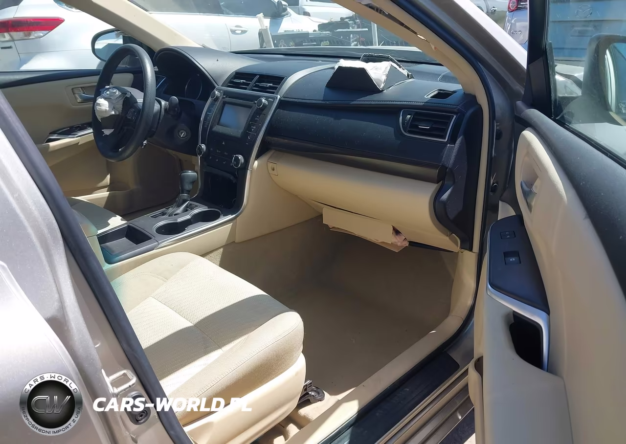 2017 Toyota Camry Le VIN:4T1BF1FK2HU357508 - 5