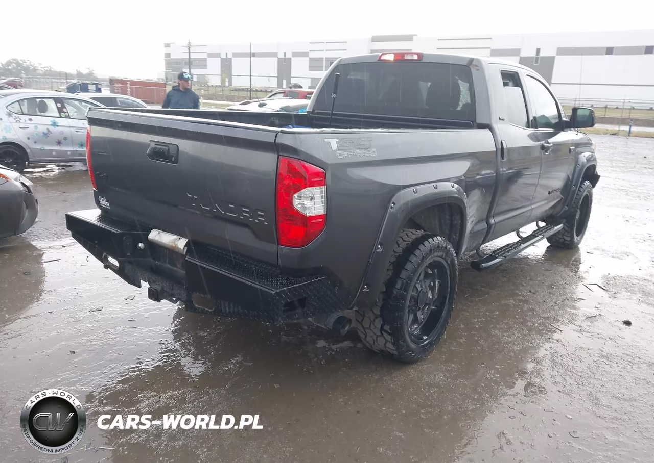 2017 Toyota Tundra Sr5 5.7L V8 VIN:5TFUW5F15HX630161 - 4