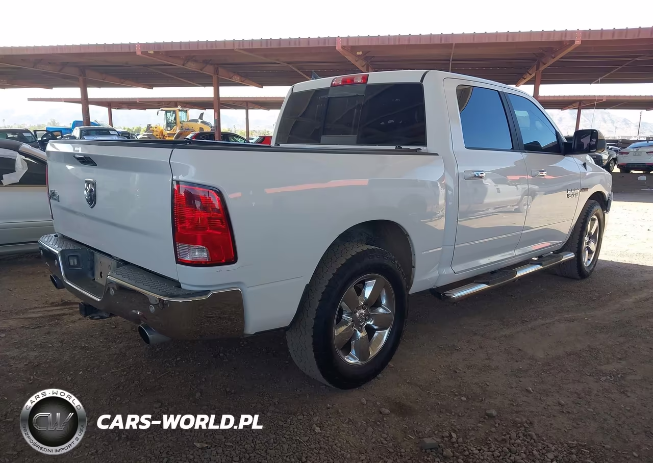 2015 Ram 1500 Big Horn VIN:1C6RR6LM4FS607831 - 4