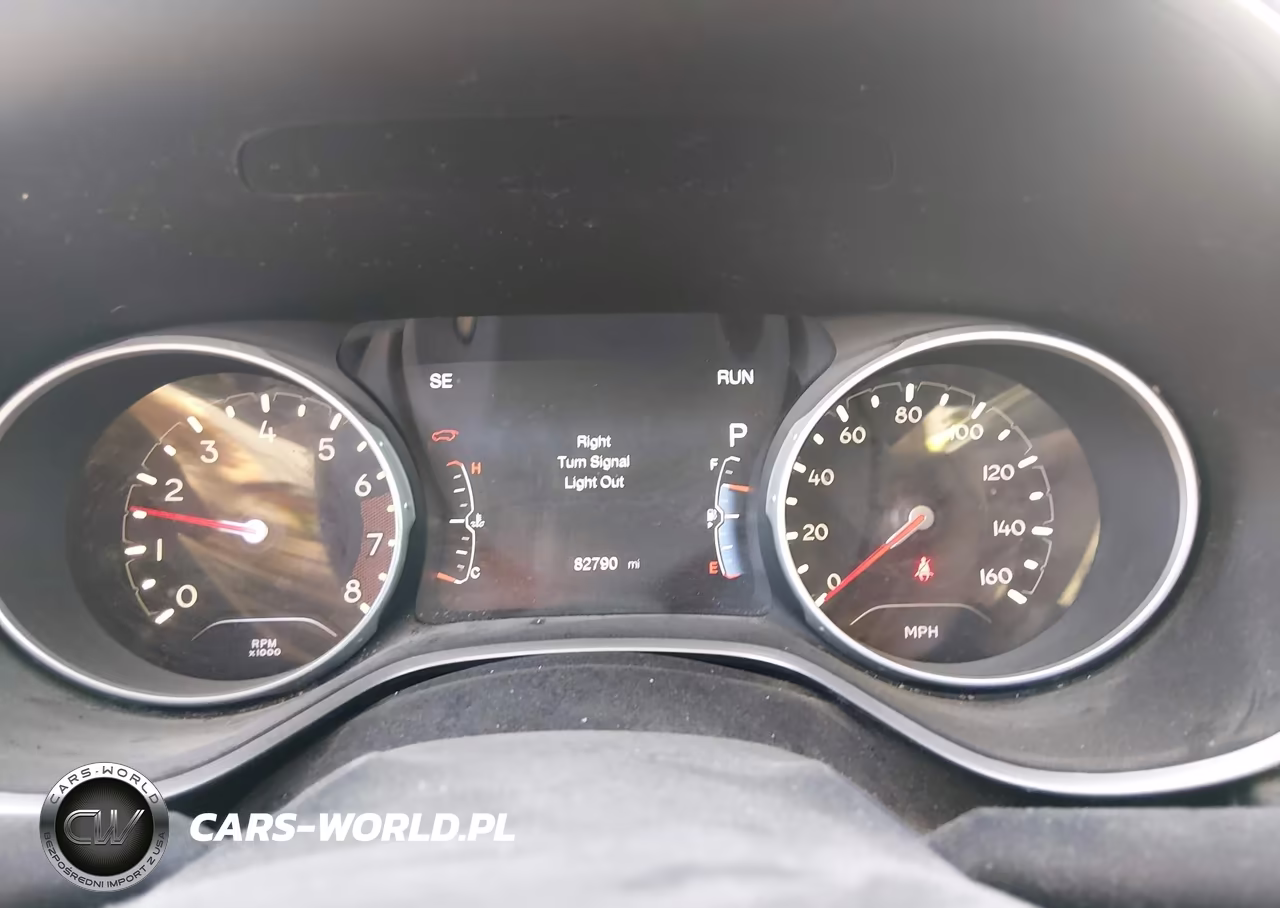 2018 Jeep Compass Latitude 4X4 VIN:3C4NJDBB8JT283843 - 7