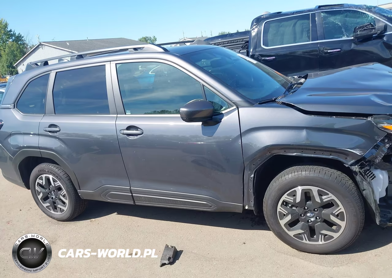 2025 Subaru Forester Premium VIN:JF2SLDDC0SH616864 - 14