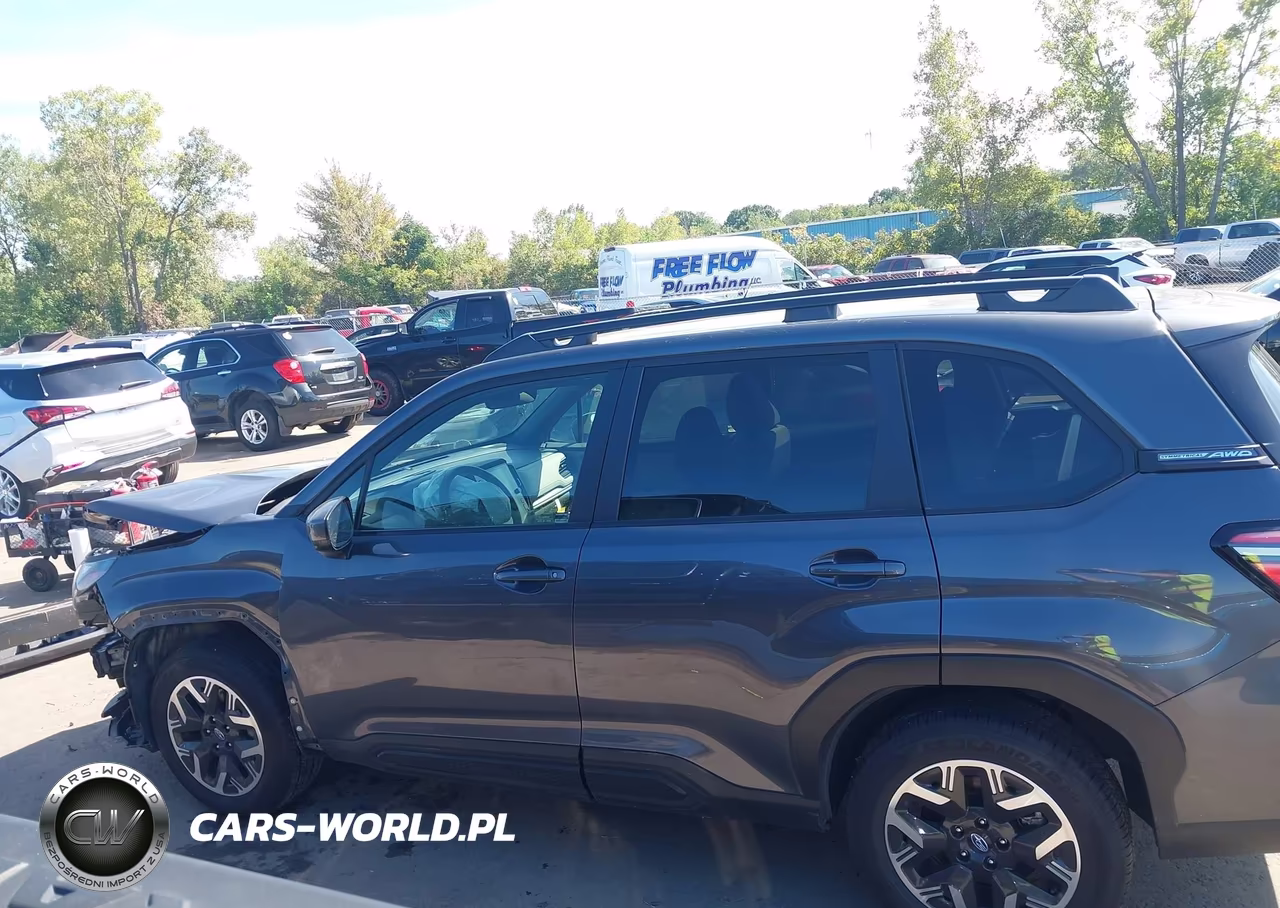 2025 Subaru Forester Premium VIN:JF2SLDDC0SH616864 - 15