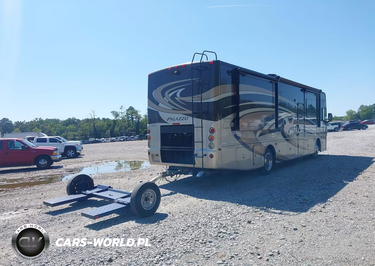 2015 Freightliner Chassis Xc VIN:4UZACJDT6FCGN8711 - 4