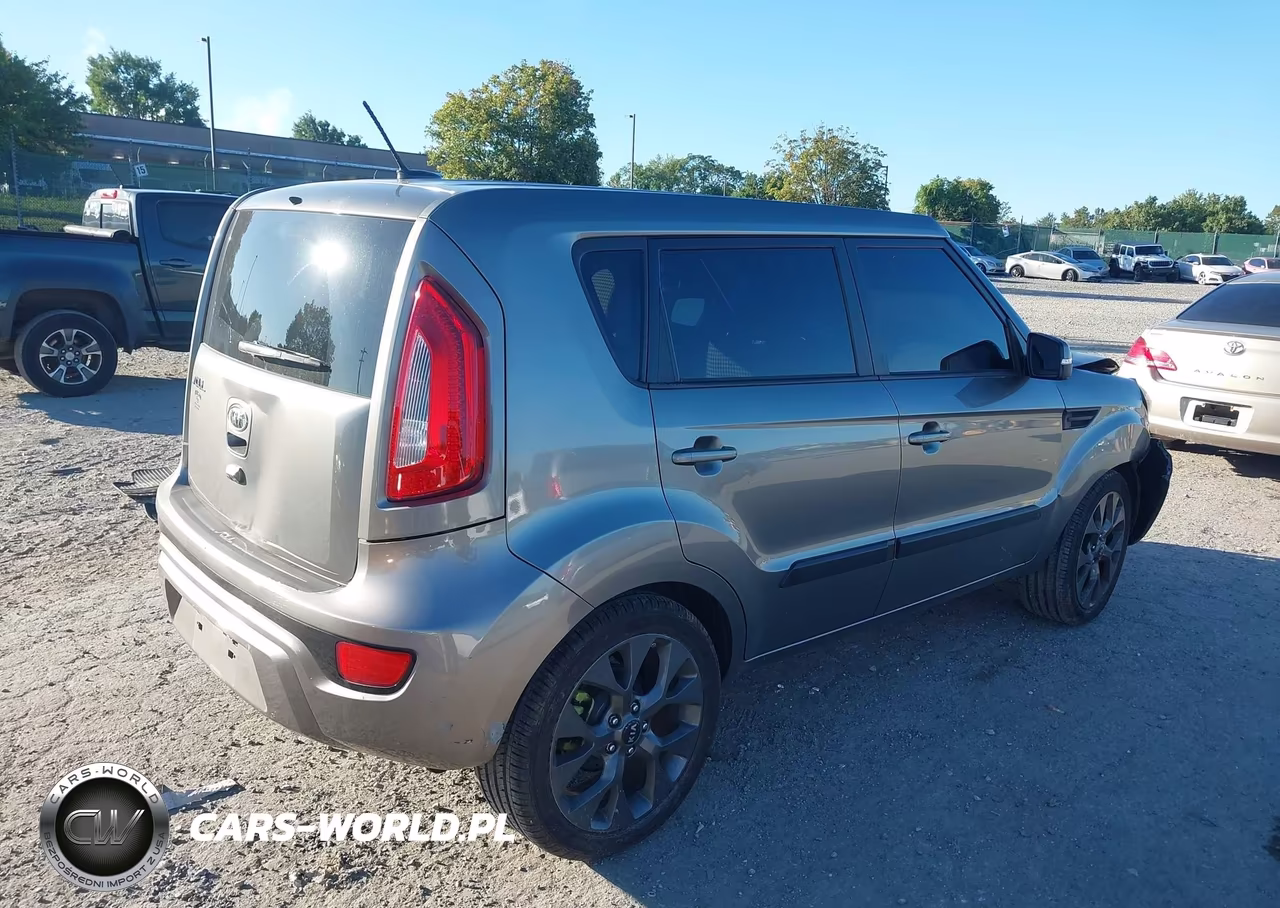 2012 Kia Soul ! VIN:KNDJT2A6XC7370703 - 4