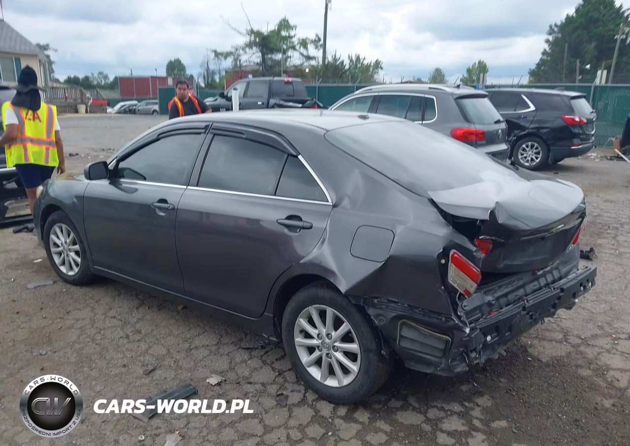 2011 Toyota Camry Xle VIN:4T4BF3EKXBR191457 - 3