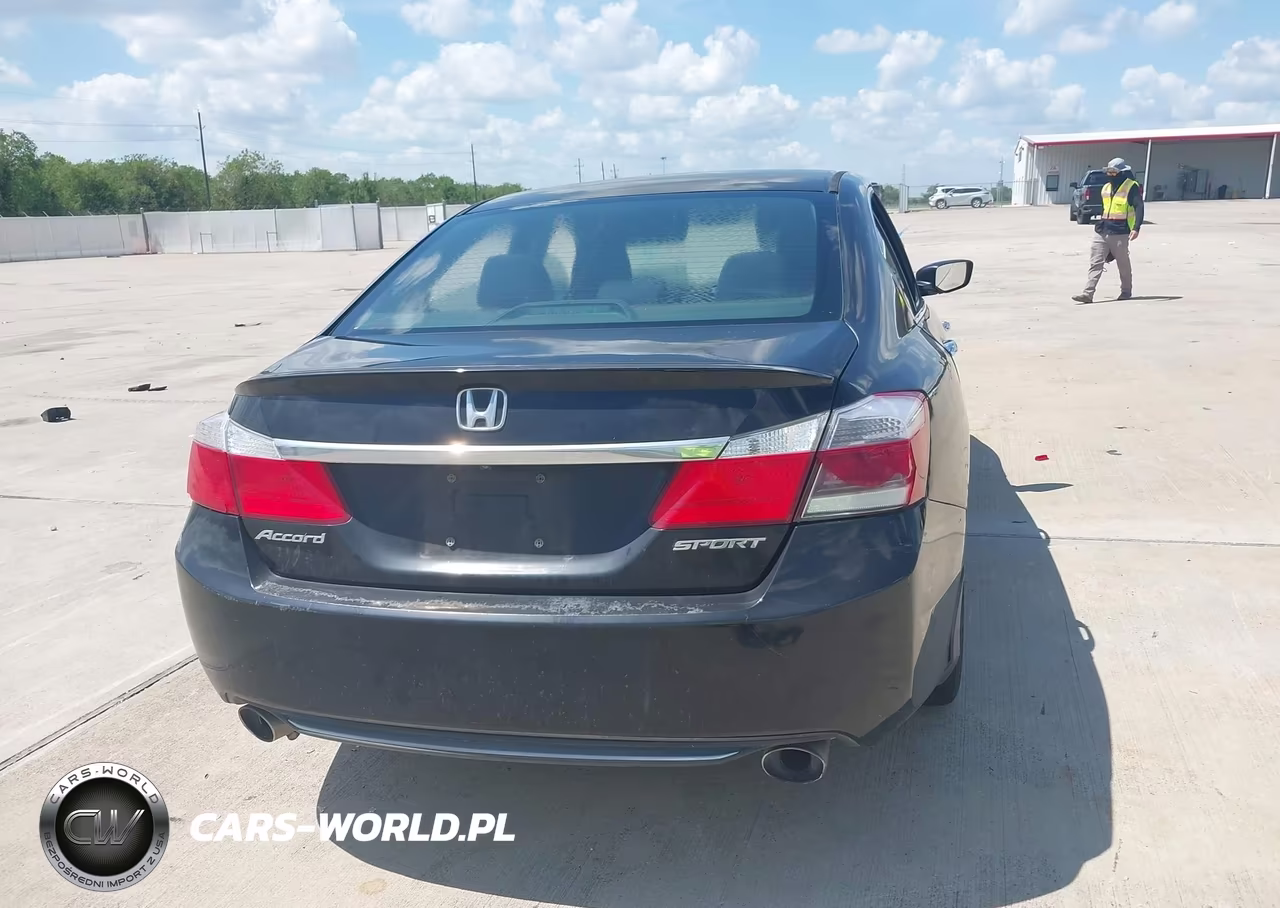 2015 Honda Accord Sport VIN:1HGCR2F57FA228471 - 16