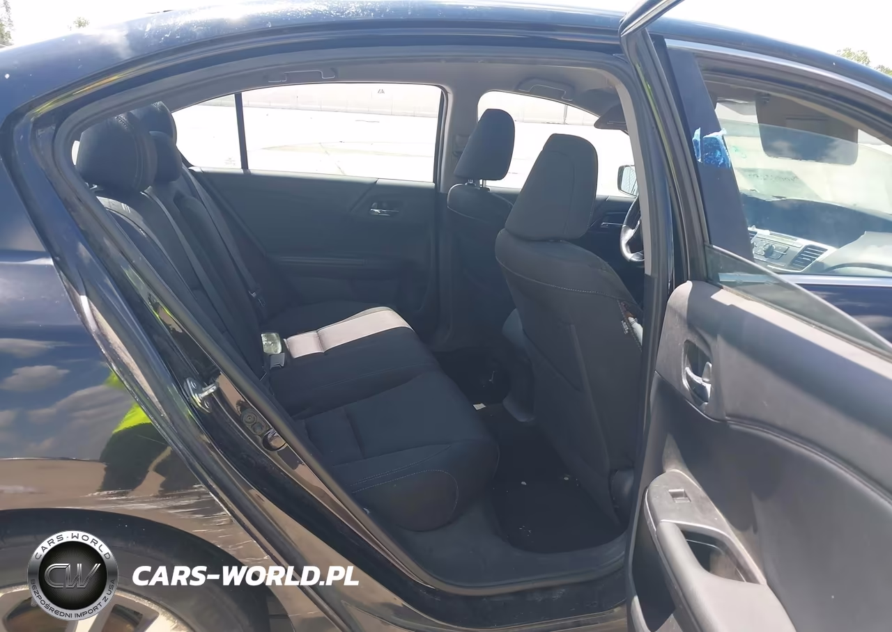 2015 Honda Accord Sport VIN:1HGCR2F57FA228471 - 8