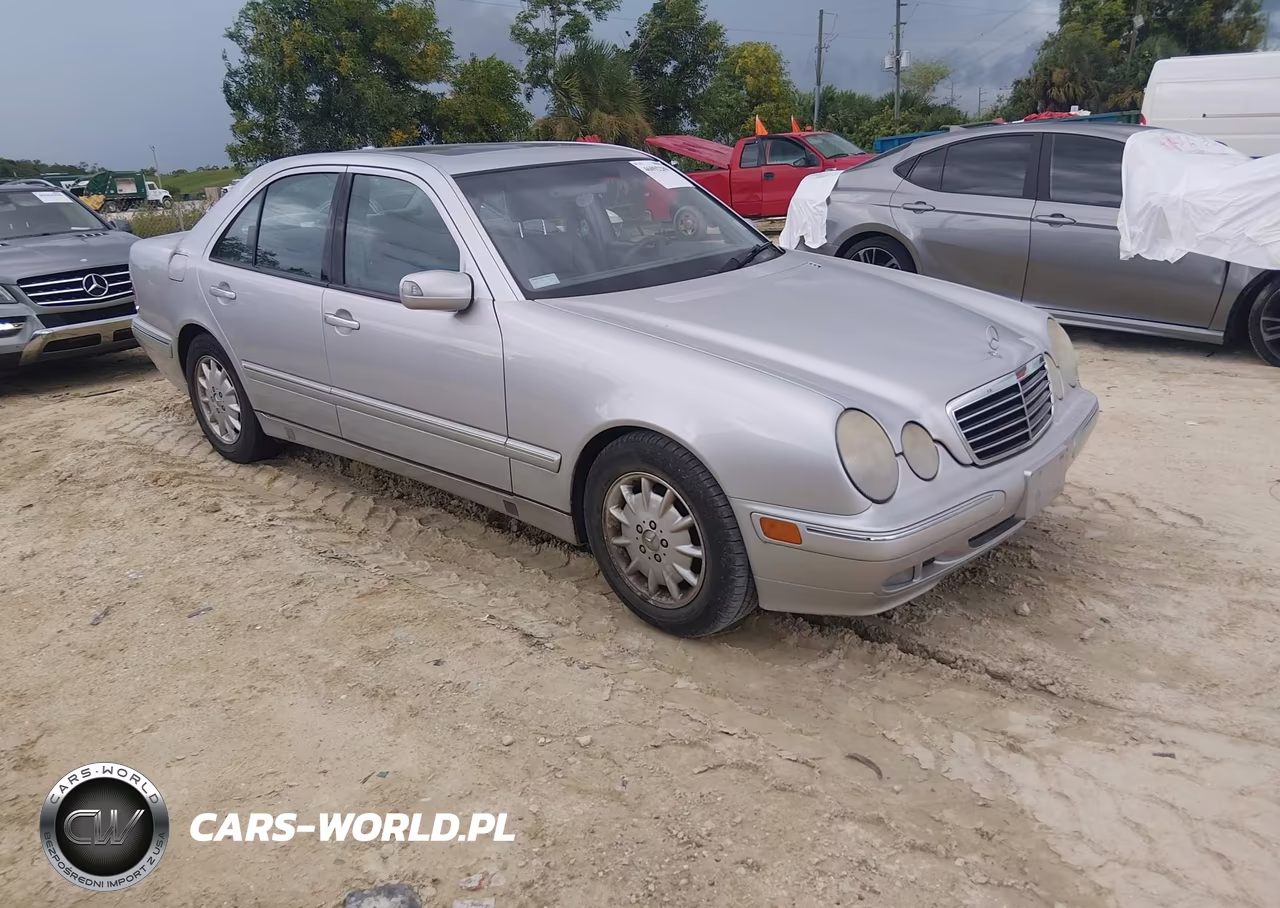 2001 Mercedes-Benz E 320