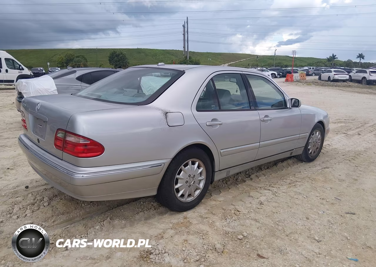 2001 Mercedes-Benz E 320 VIN:WDBJF65J51B223162 - 4
